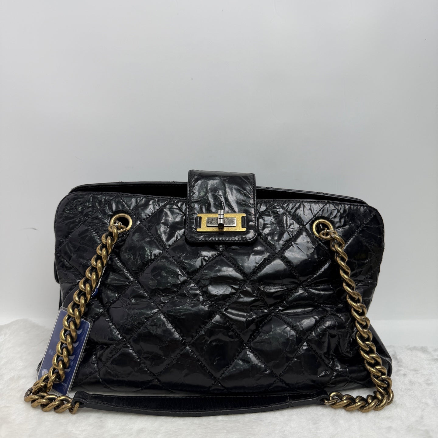 Chanel - Other - Leather - Black - (medium)