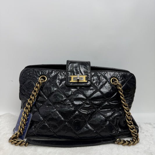 Chanel - Other - Leather - Black - (medium)