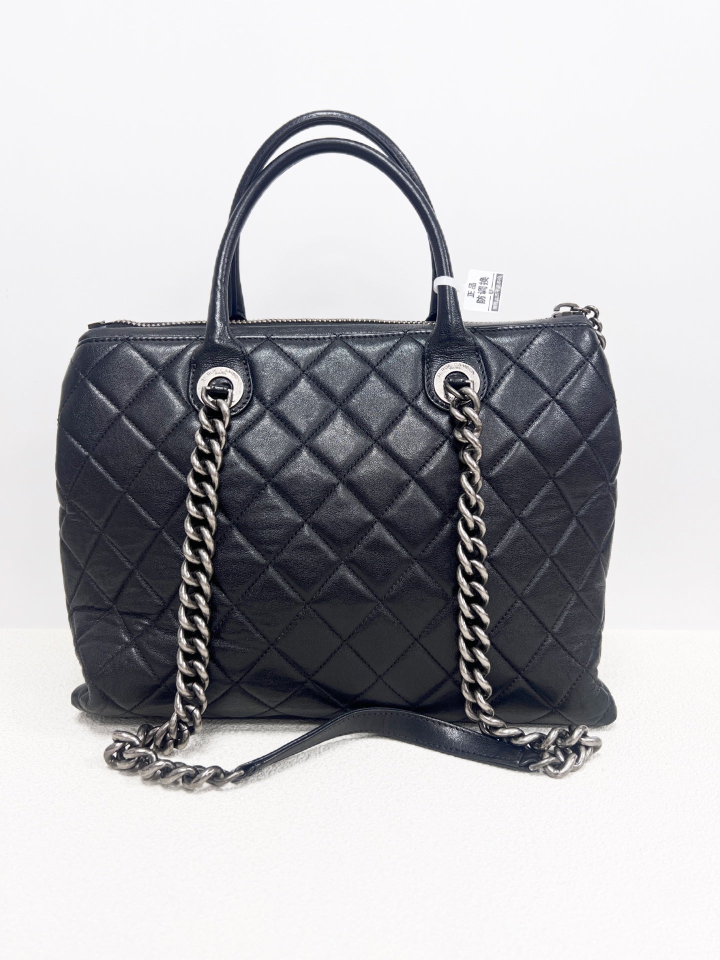 Chanel - Other - Leather - Black - (medium)