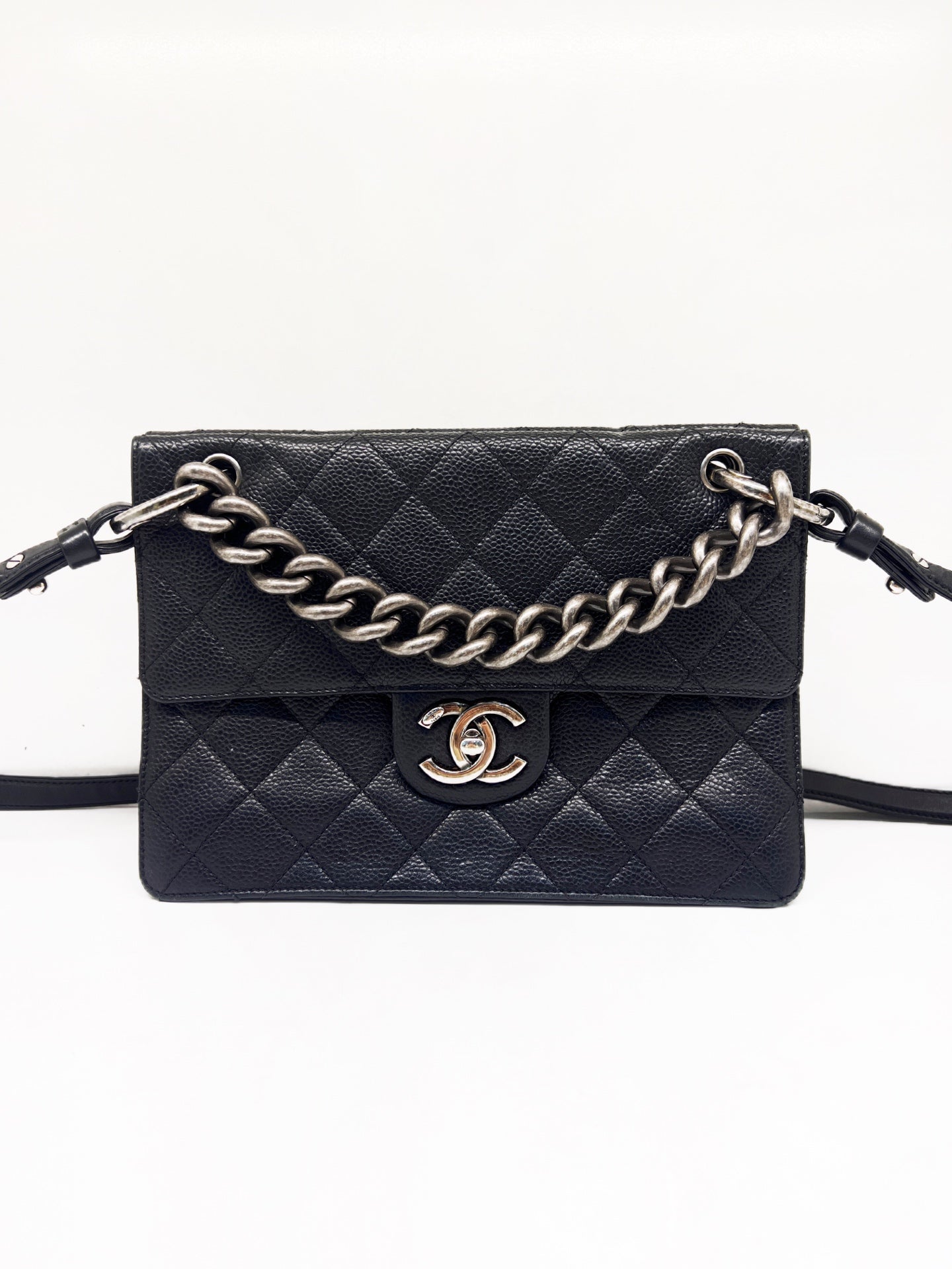 Chanel - Other - Leather - Black - (medium)