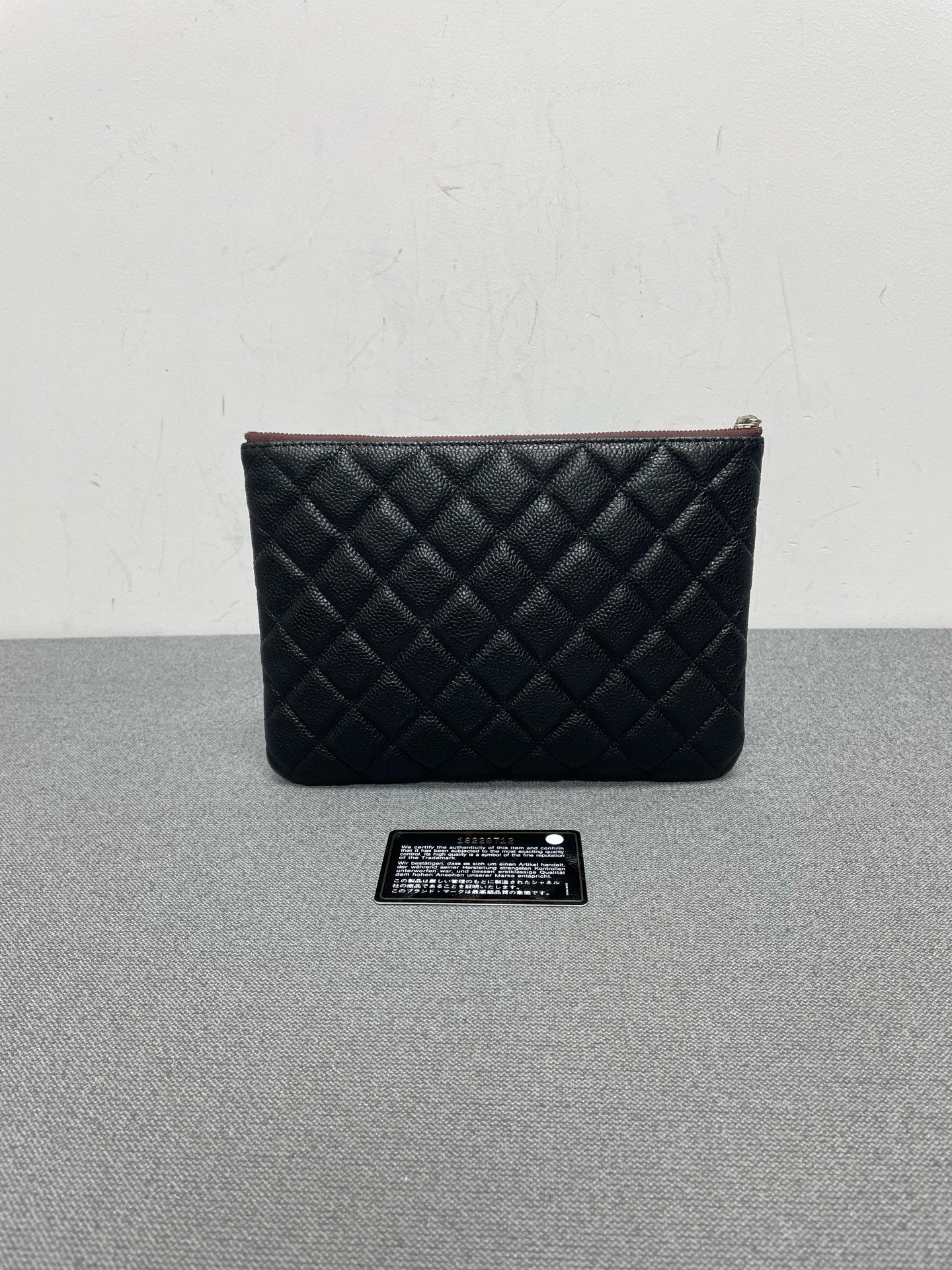 Chanel - Other - Leather - Black - (medium)
