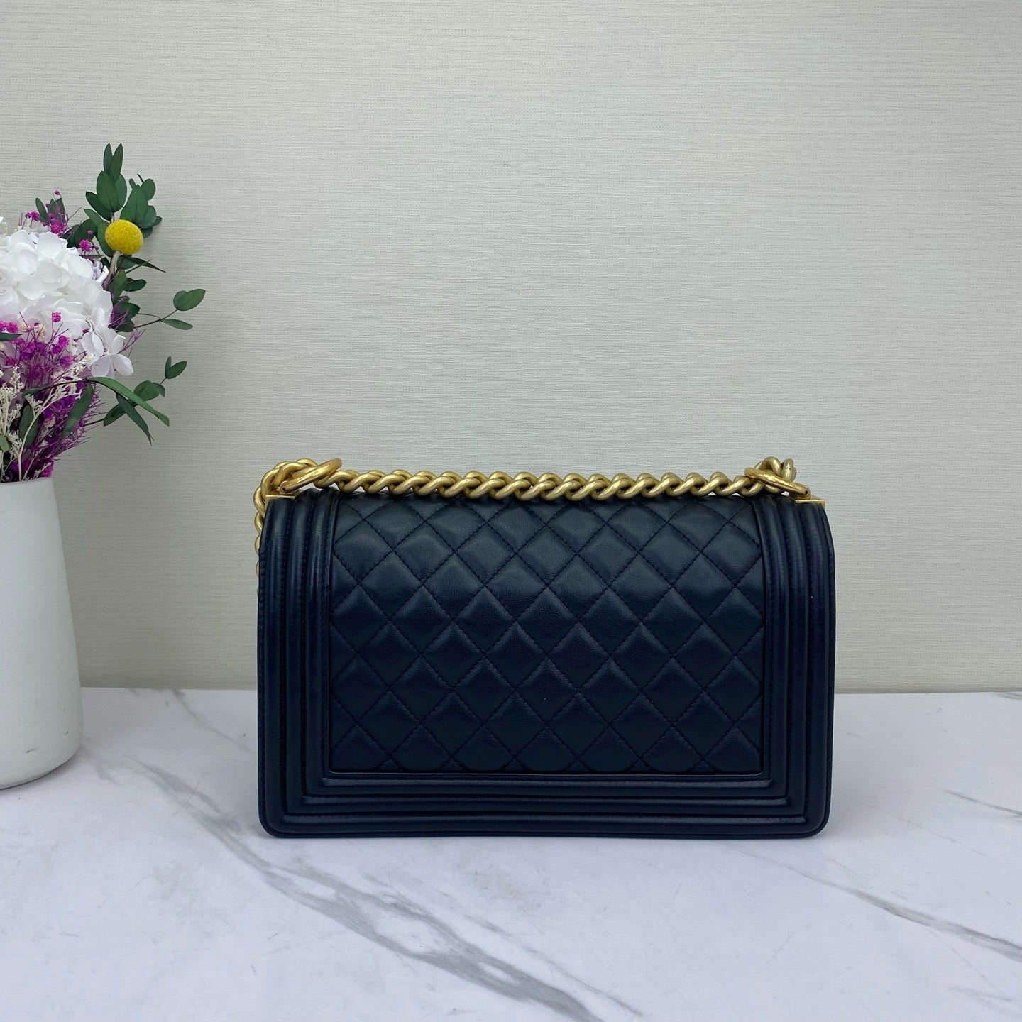Chanel - Other - Leather - Black - (medium)