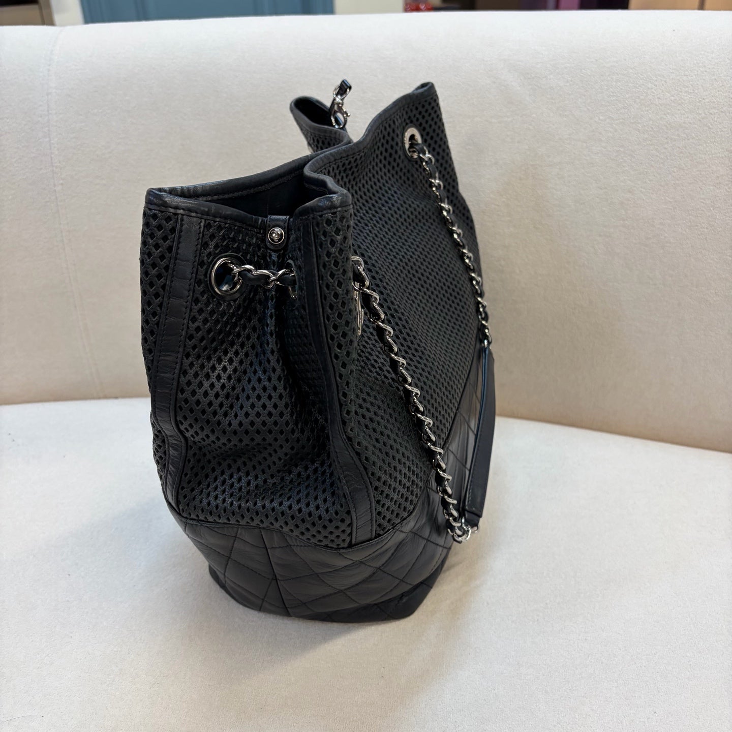 Chanel - Other - Leather - Black - (medium)