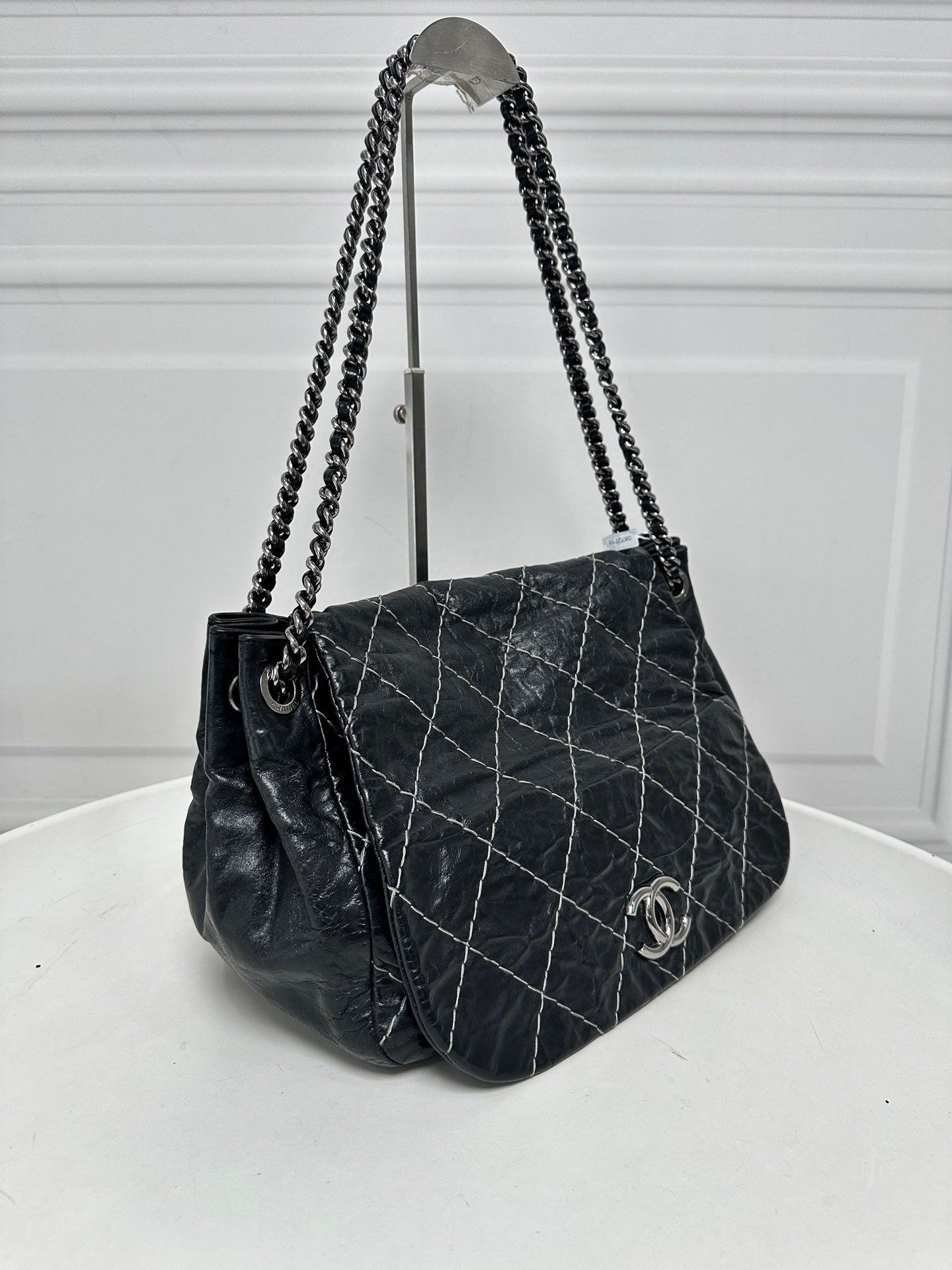 Chanel - Other - Leather - Black - (medium)