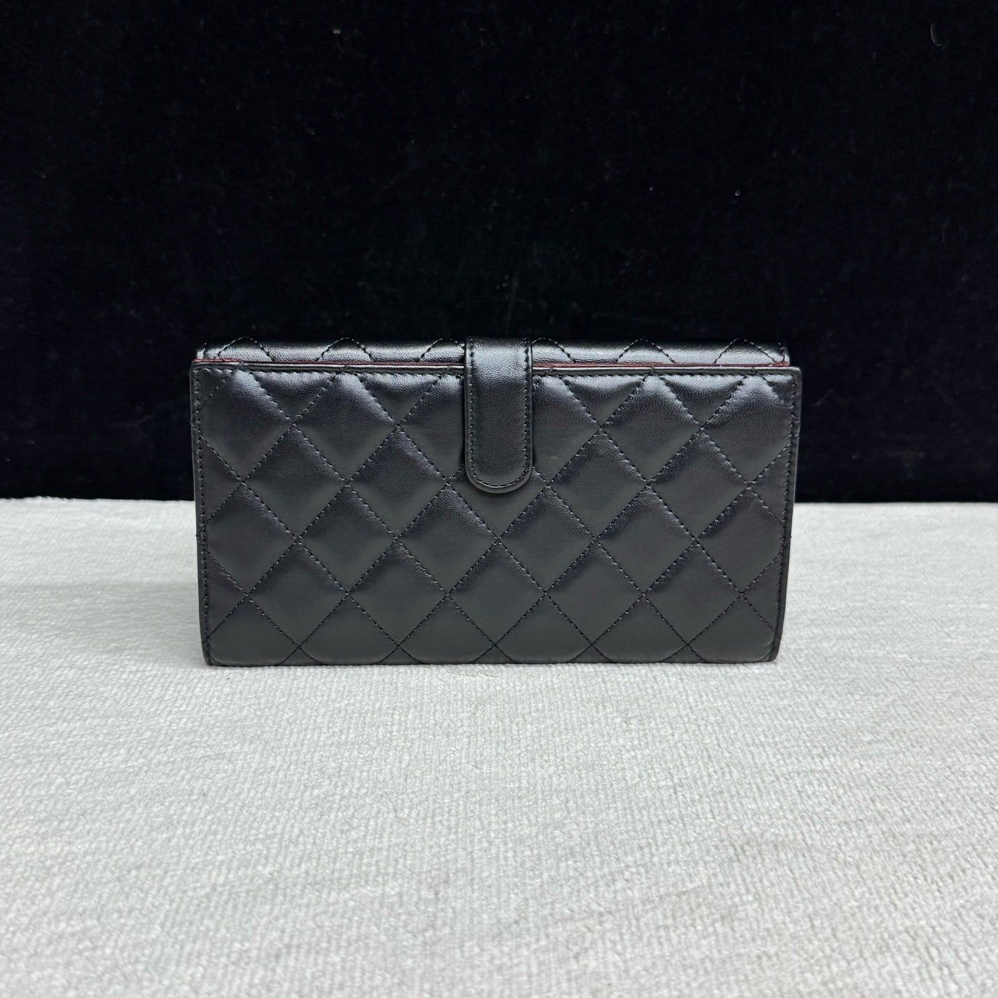 Chanel - Other - Leather - Black - (medium)