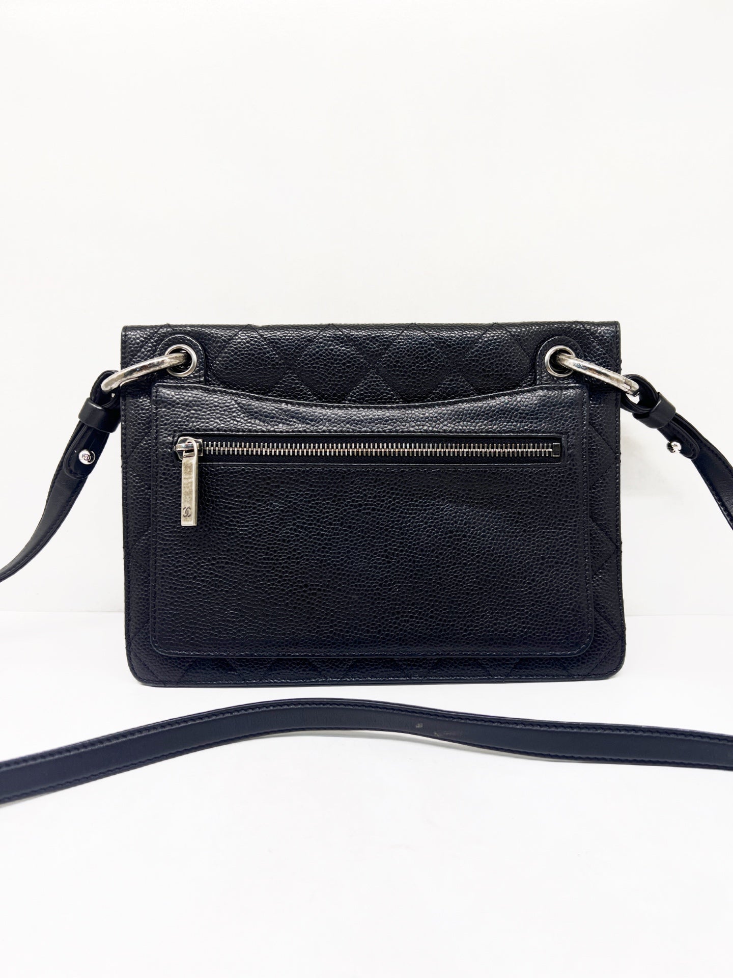 Chanel - Other - Leather - Black - (medium)