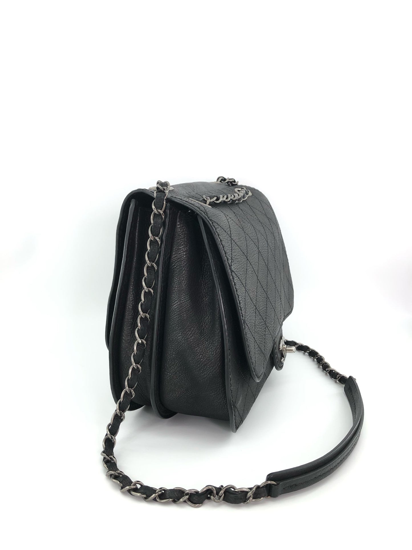 Chanel - Other - Leather - Black - (medium)