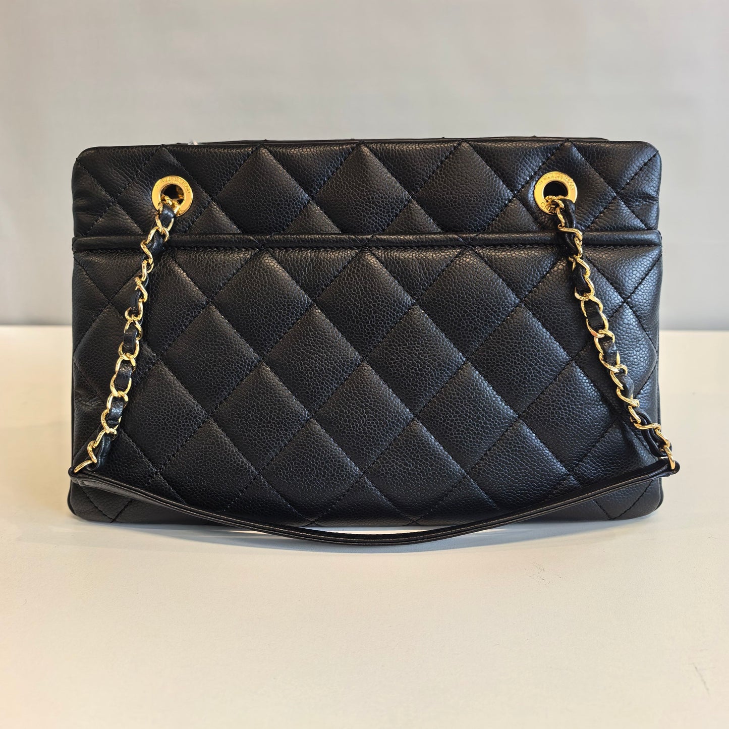 Chanel - Other - Leather - Black - (medium)
