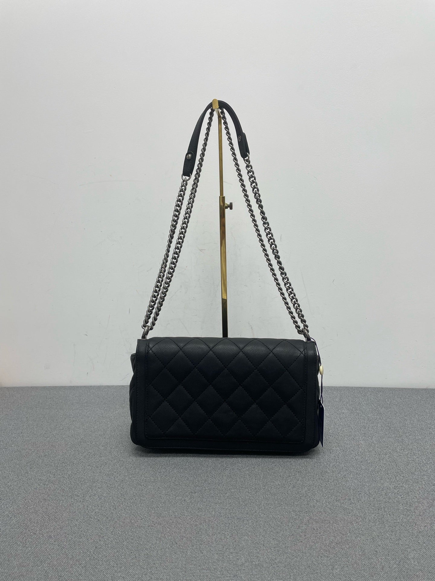 Chanel - Other - Leather - Black - (medium)