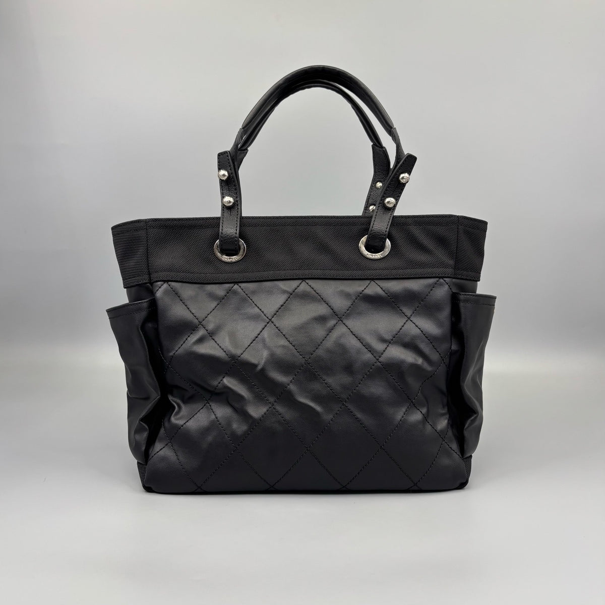 Chanel - Other - Leather - Black - (medium)