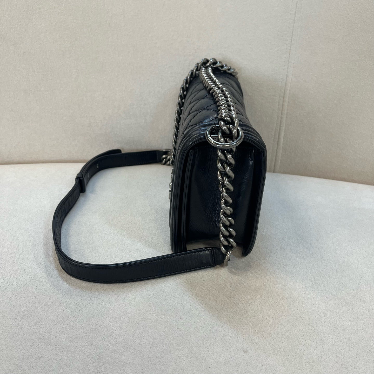 Chanel - Other - Leather - Black - (medium)