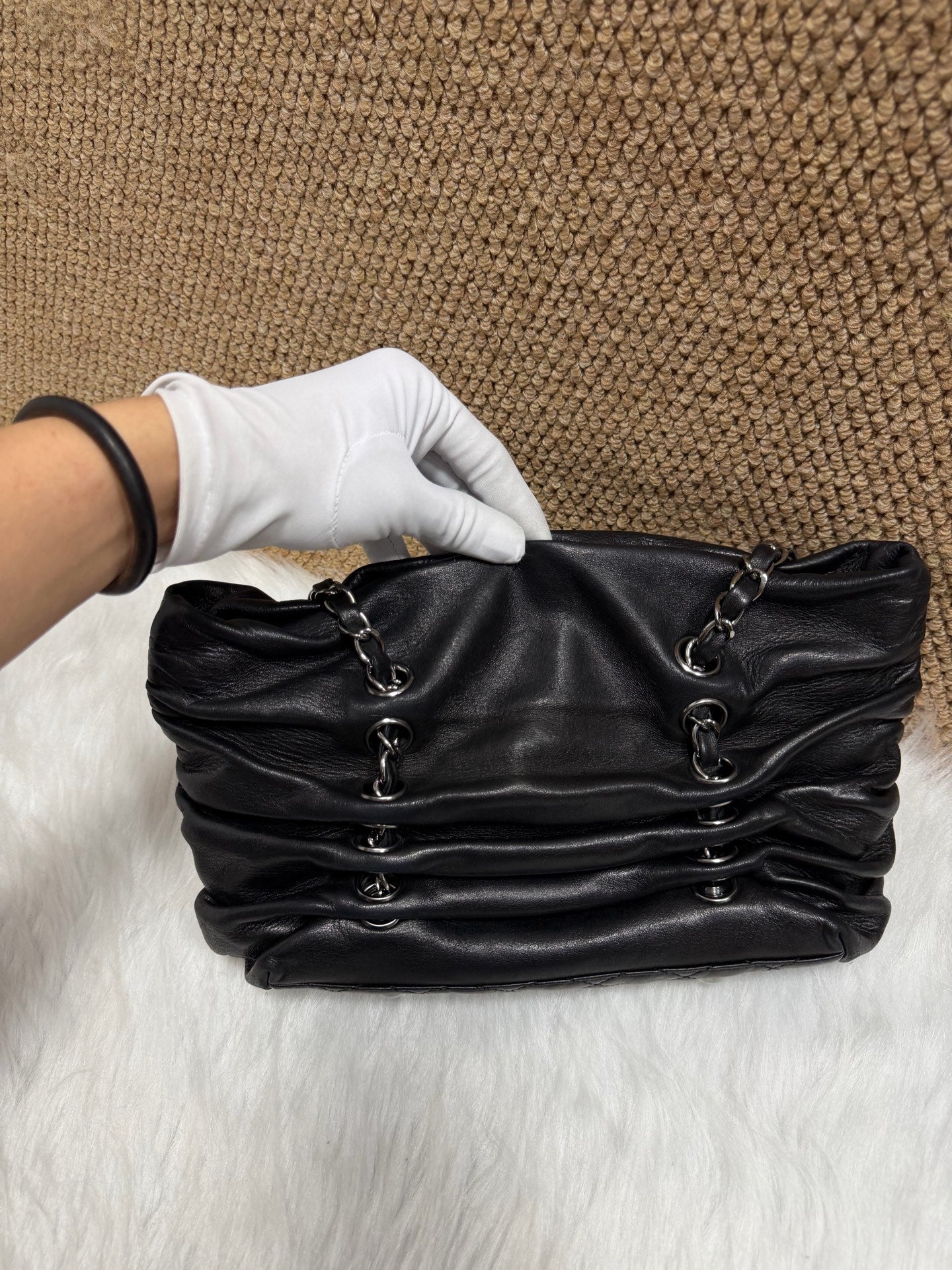 Chanel - Other - Leather - Black - (medium)