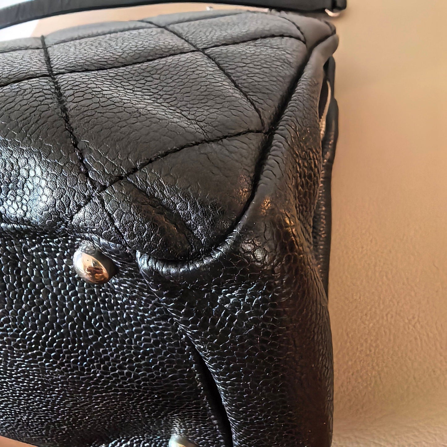 Chanel - Other - Leather - Black - (medium)