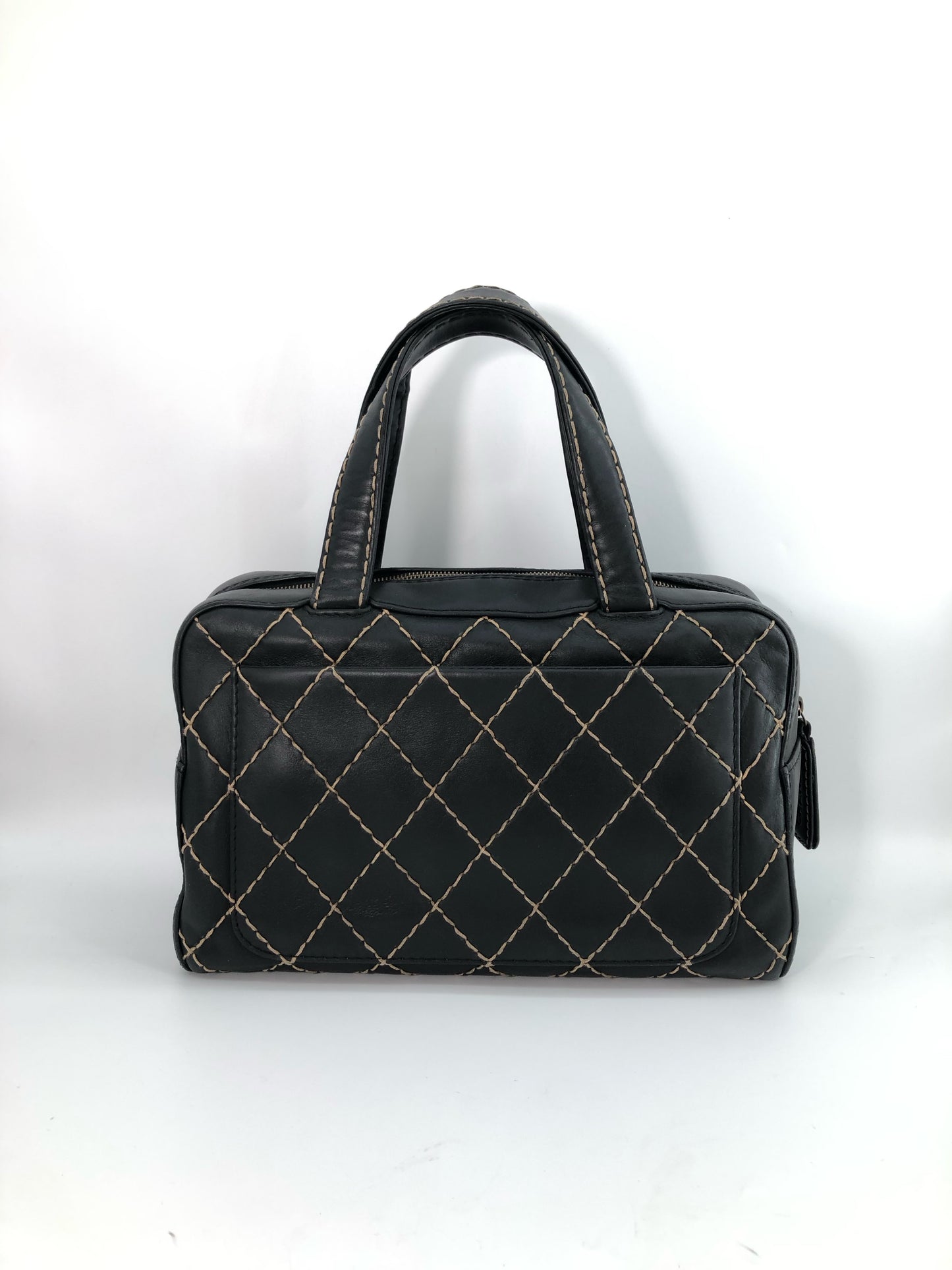 Chanel - Other - Leather - Black - (medium)