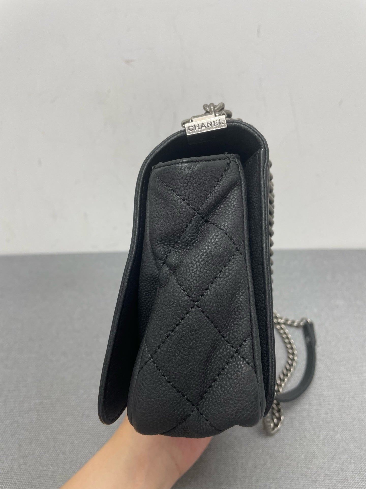 Chanel - Other - Leather - Black - (medium)