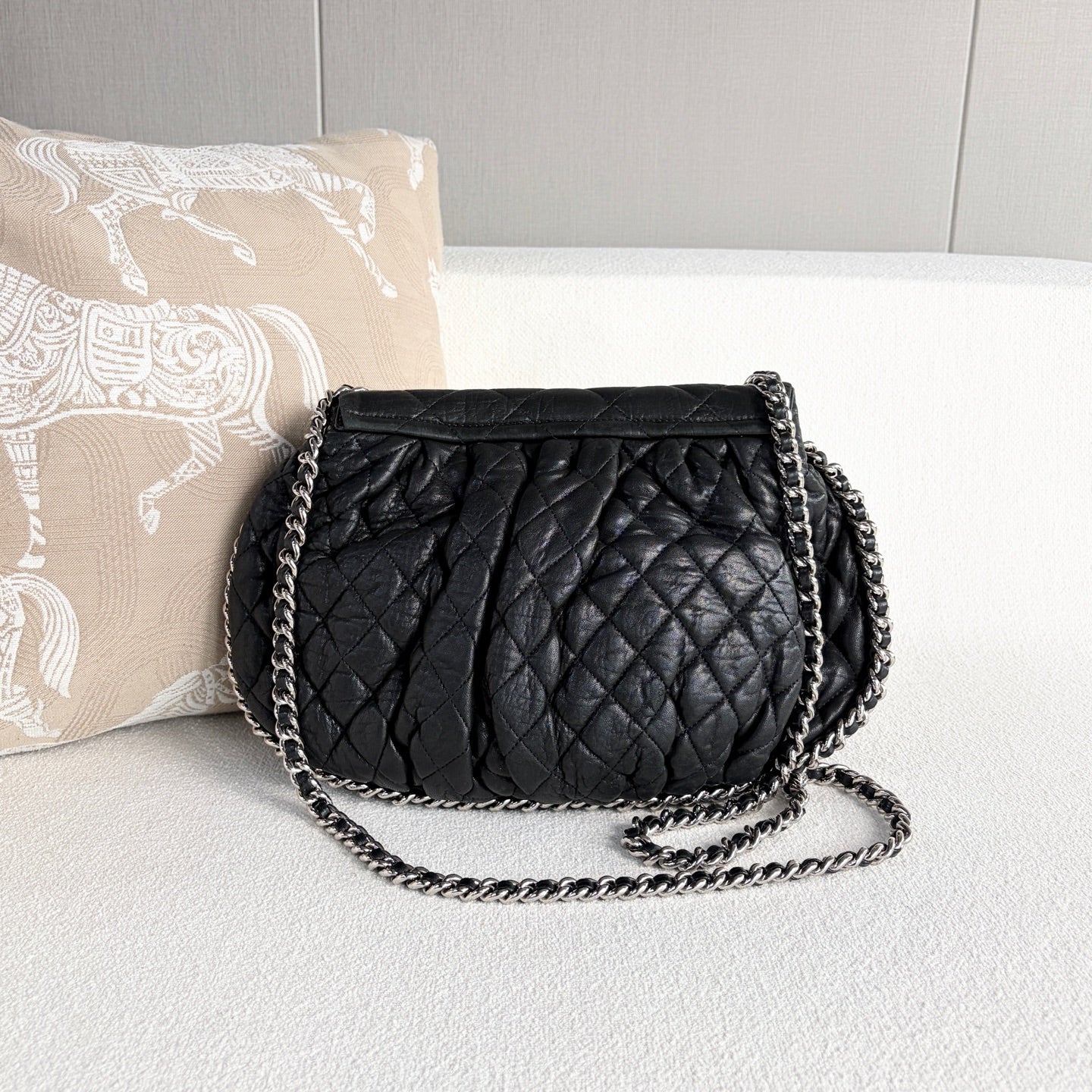Chanel - Other - Leather - Black - (medium)