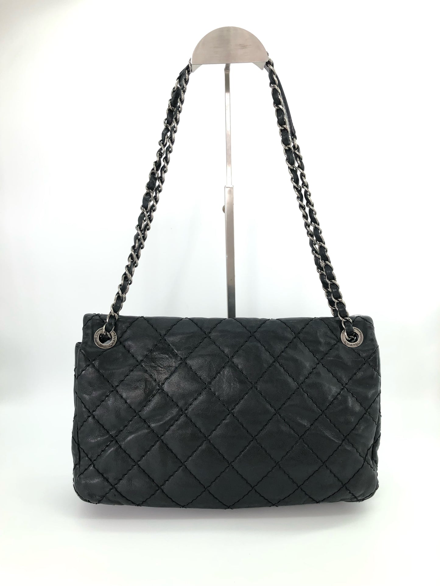 Chanel - Other - Leather - Black - (medium)