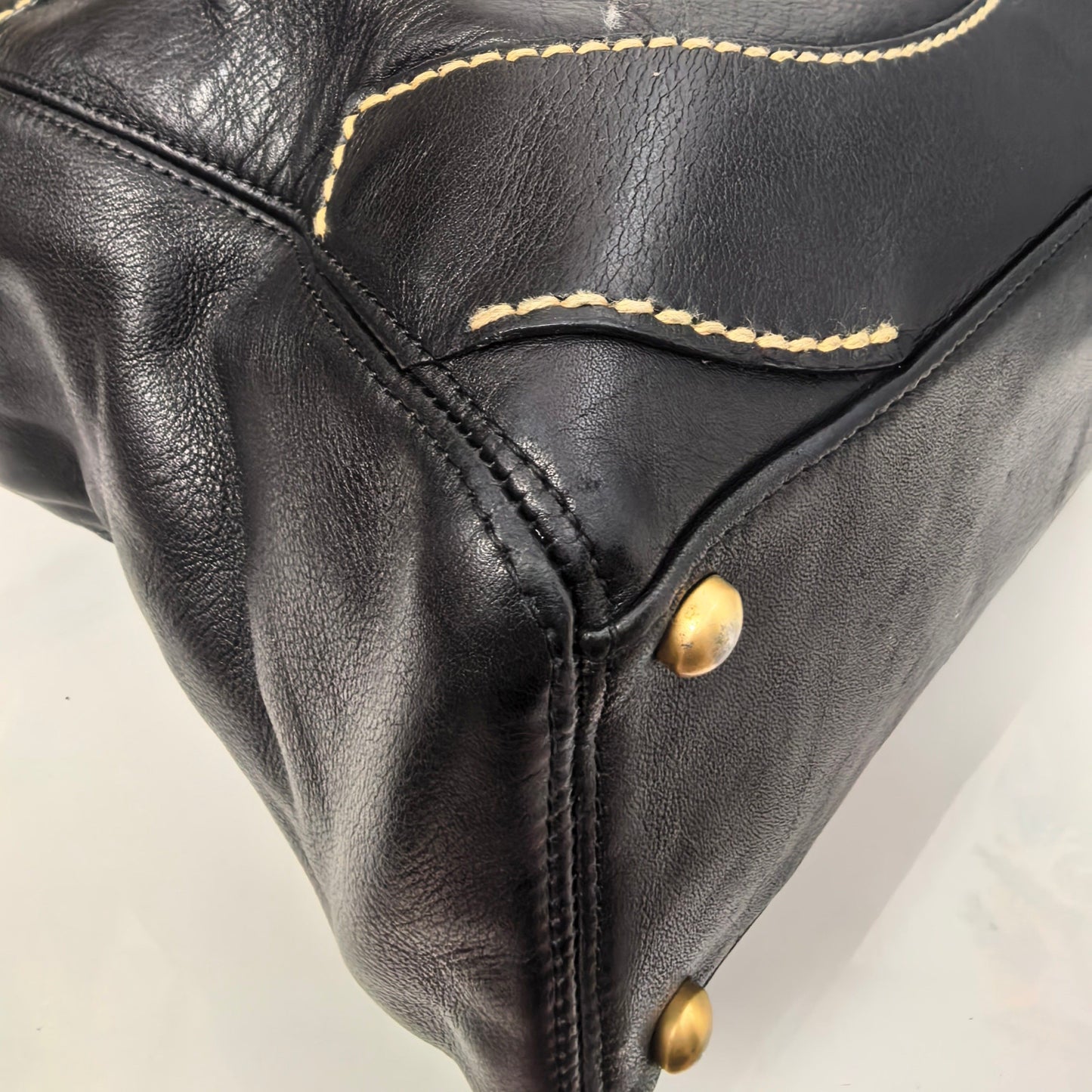 Chanel - Other - Leather - Black - (medium)