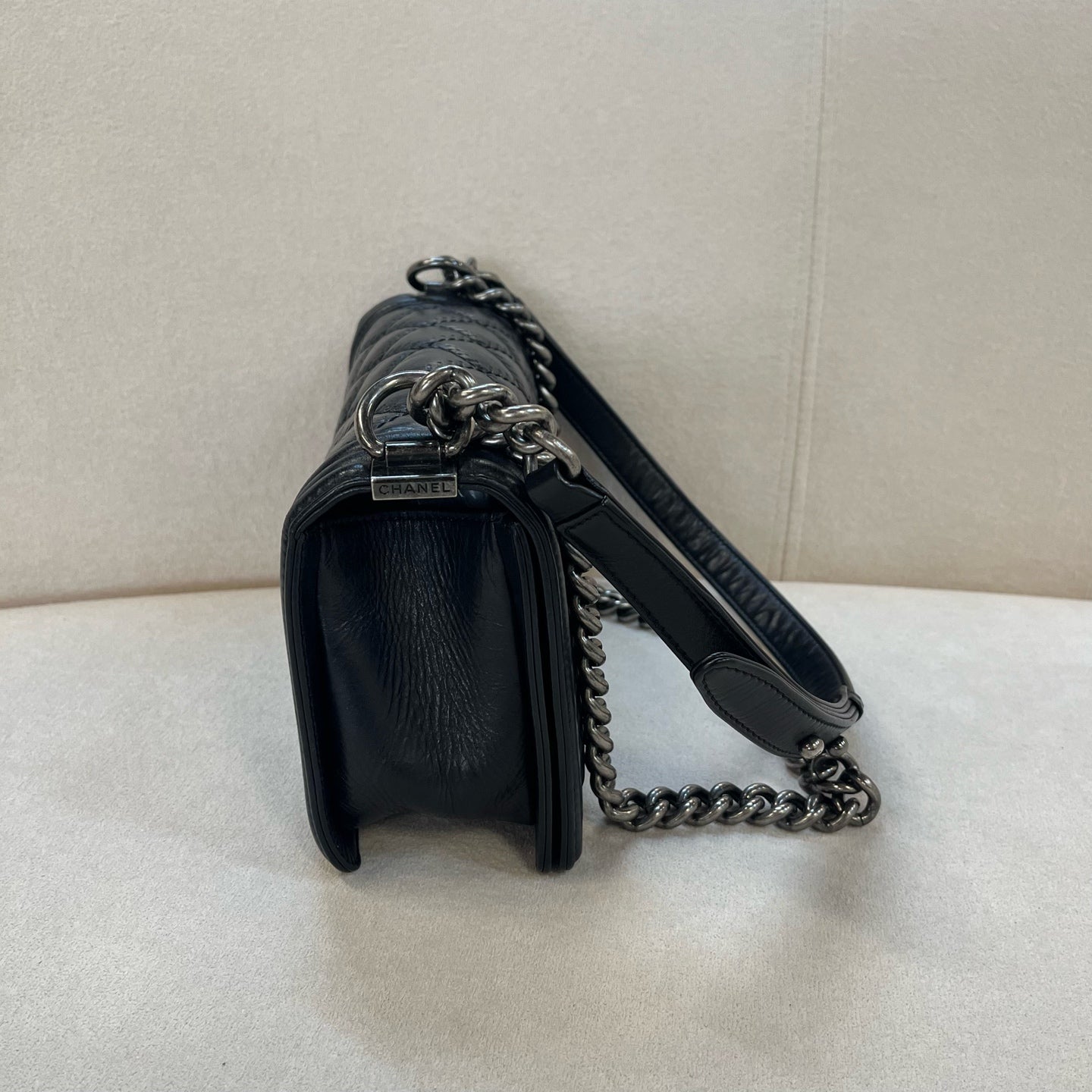 Chanel - Other - Leather - Black - (medium)