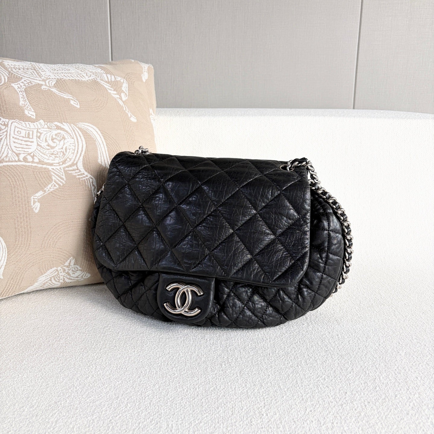 Chanel - Other - Leather - Black - (medium)