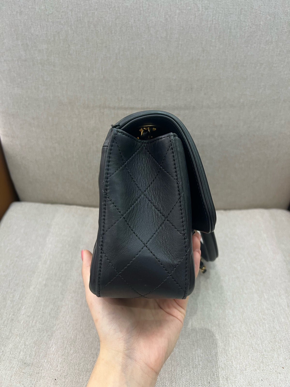 Chanel - Other - Leather - Black - (medium)