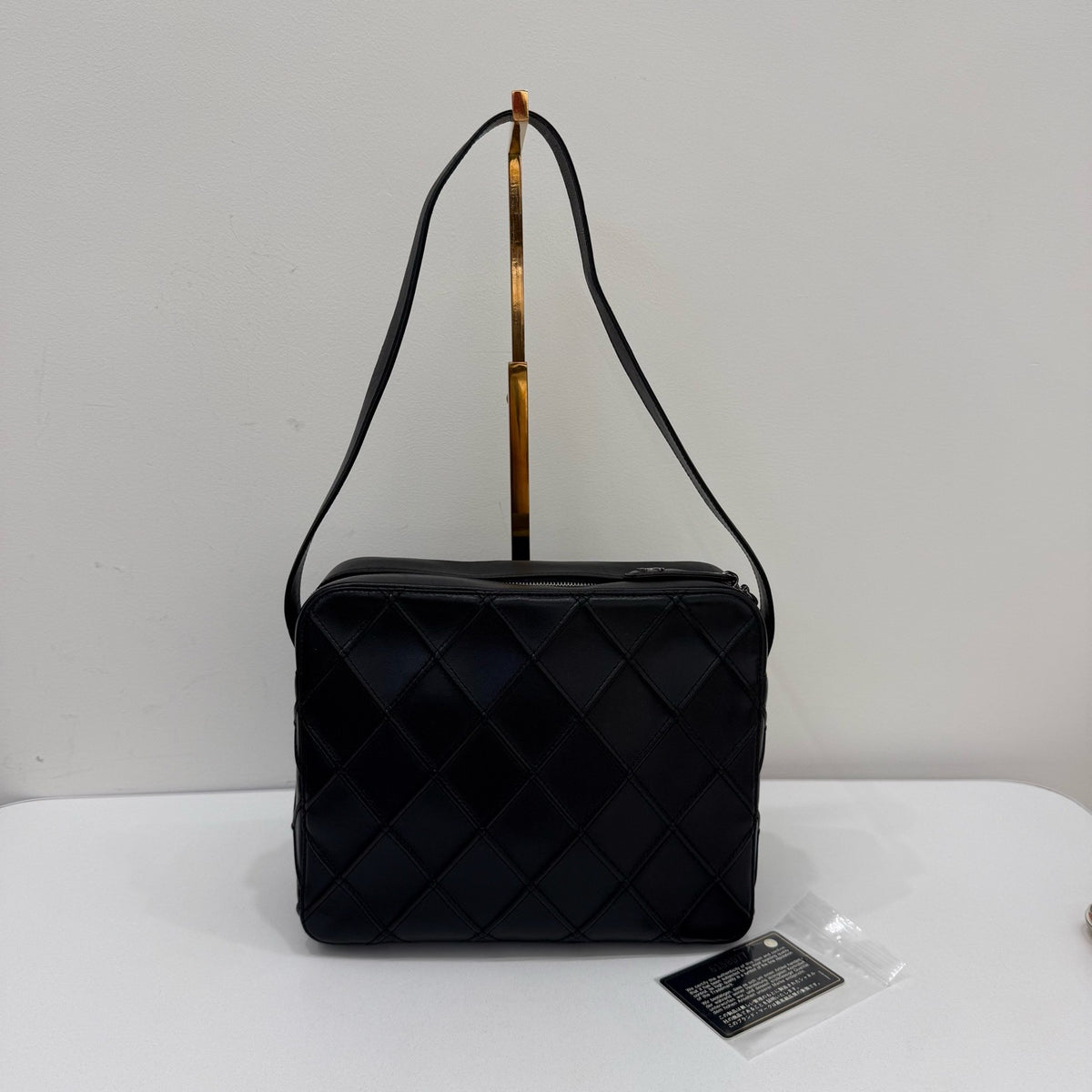 Chanel - Other - Leather - Black - (medium)