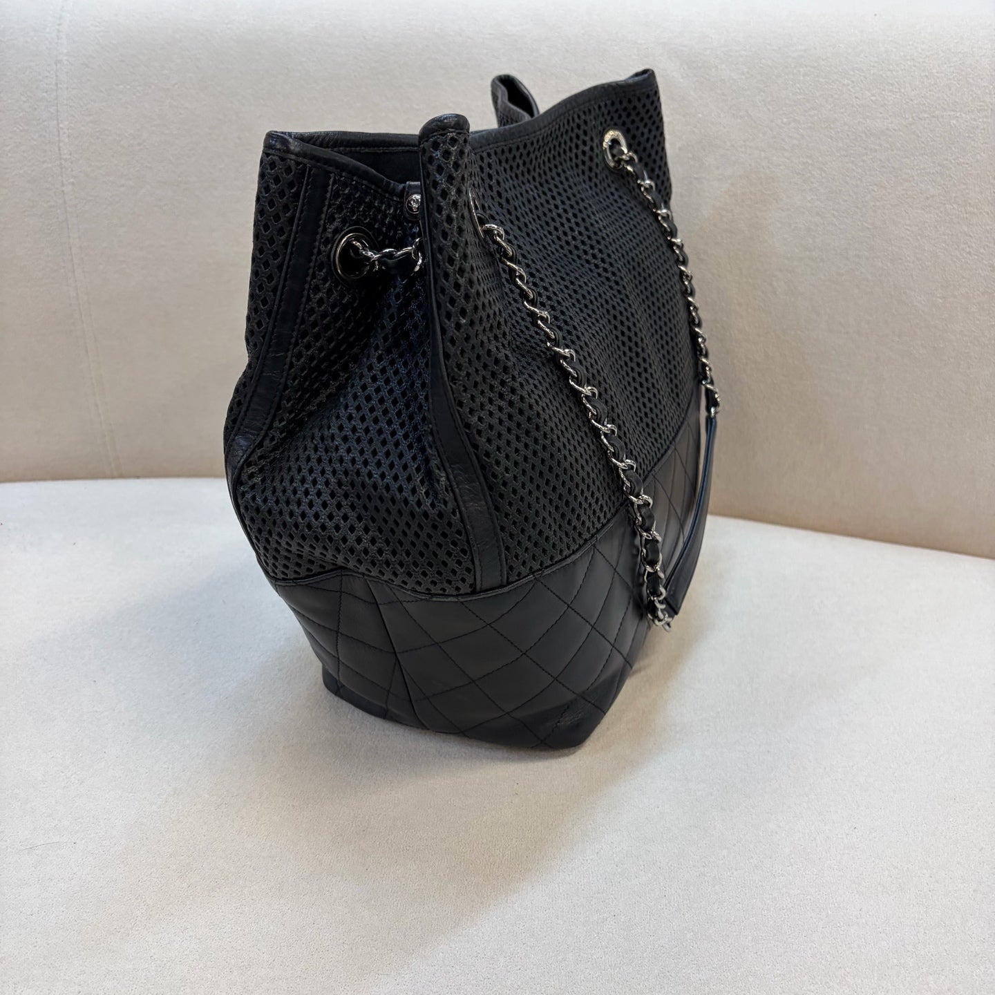 Chanel - Other - Leather - Black - (medium)
