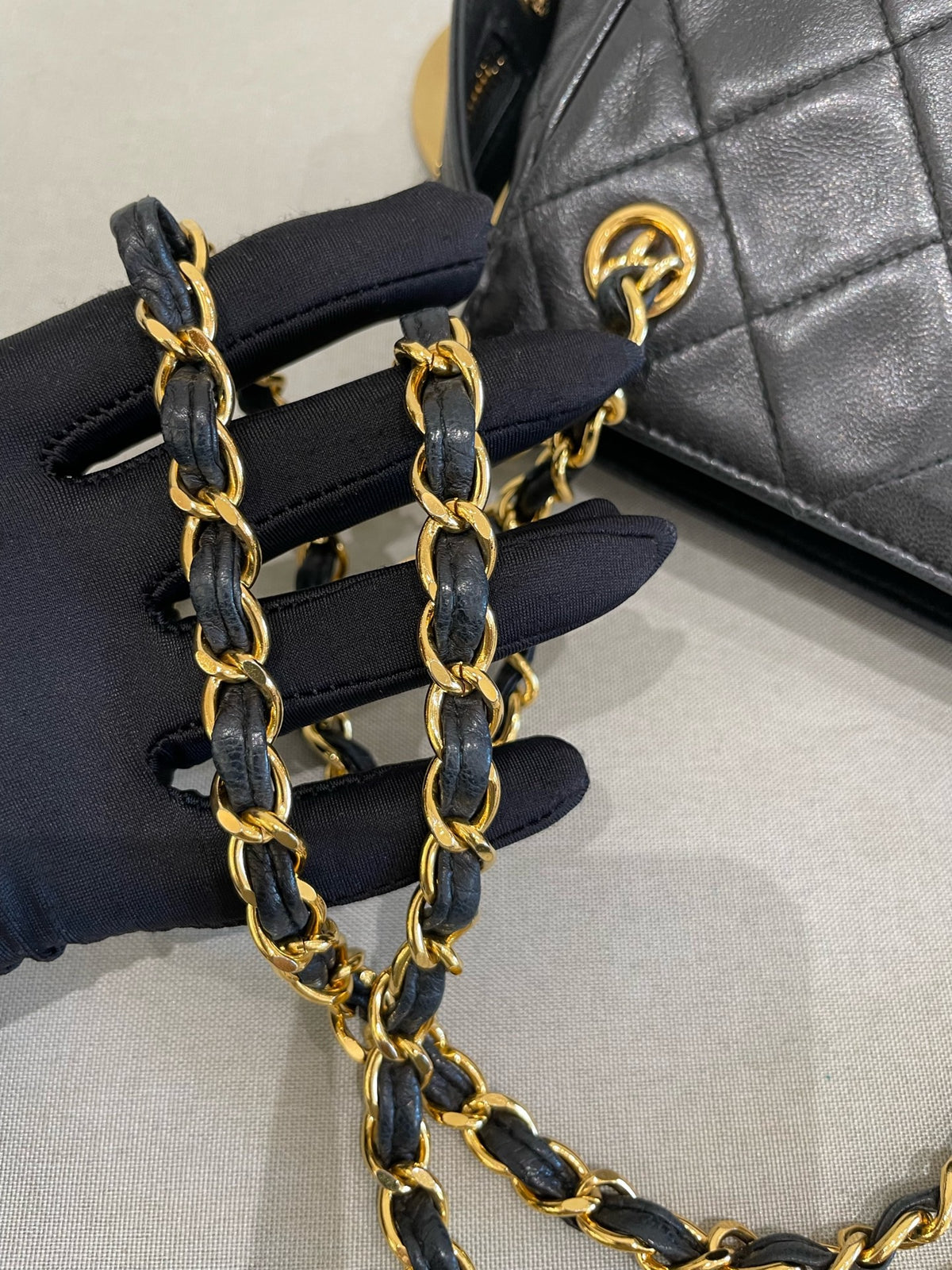 Chanel - Other - Leather - Black - (medium)