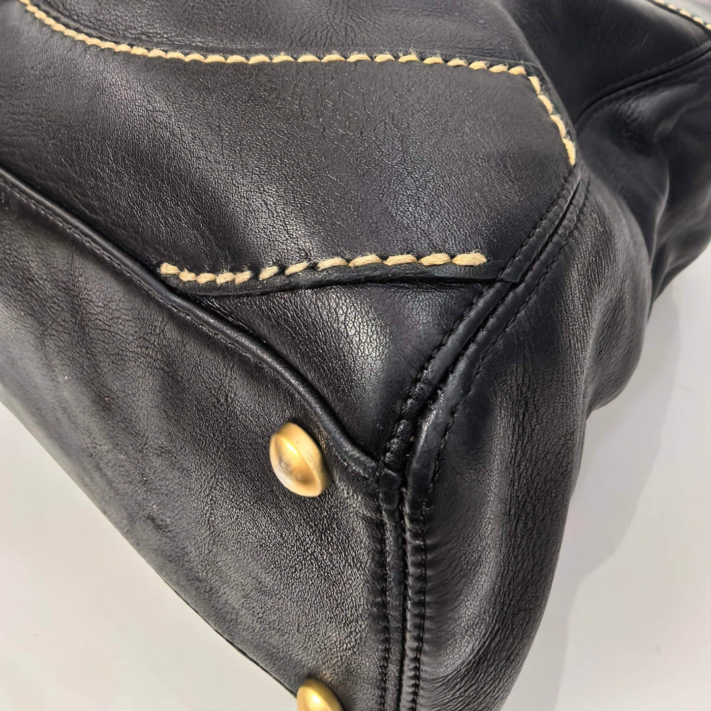 Chanel - Other - Leather - Black - (medium)