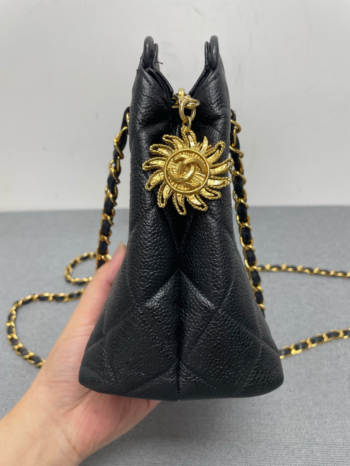 Chanel - Other - Leather - Black - (medium)