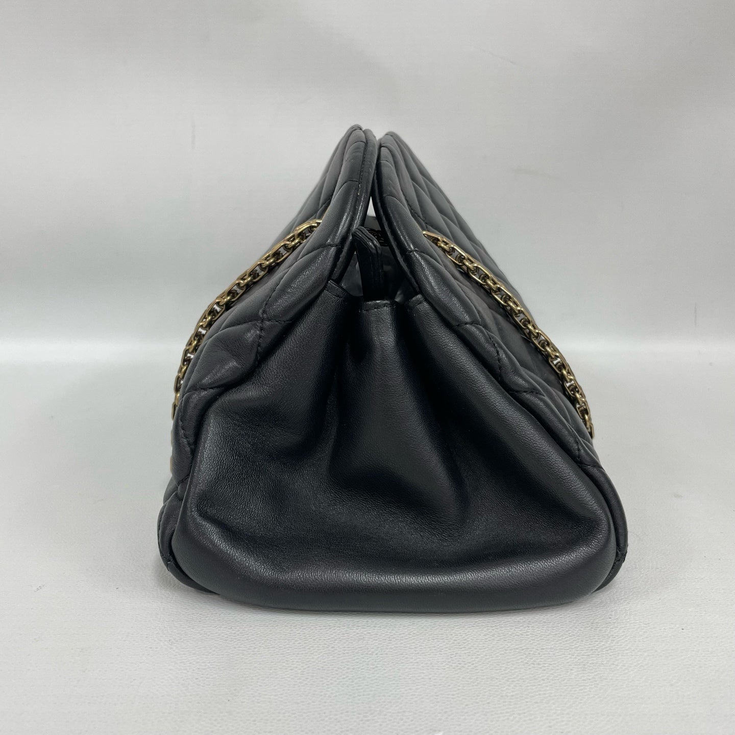 Chanel - Other - Leather - Black - (medium)
