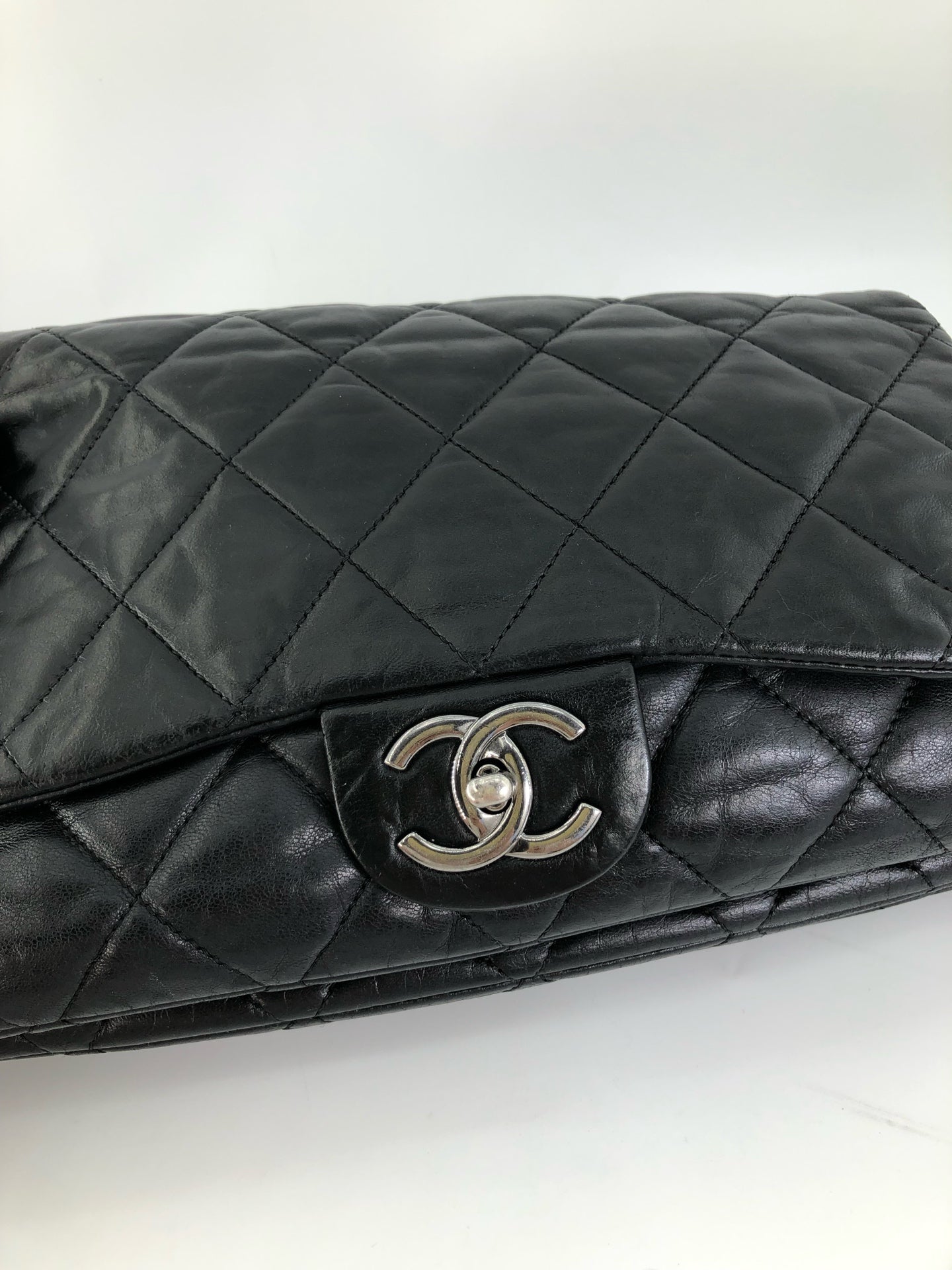 Chanel - Other - Leather - Black - (medium)