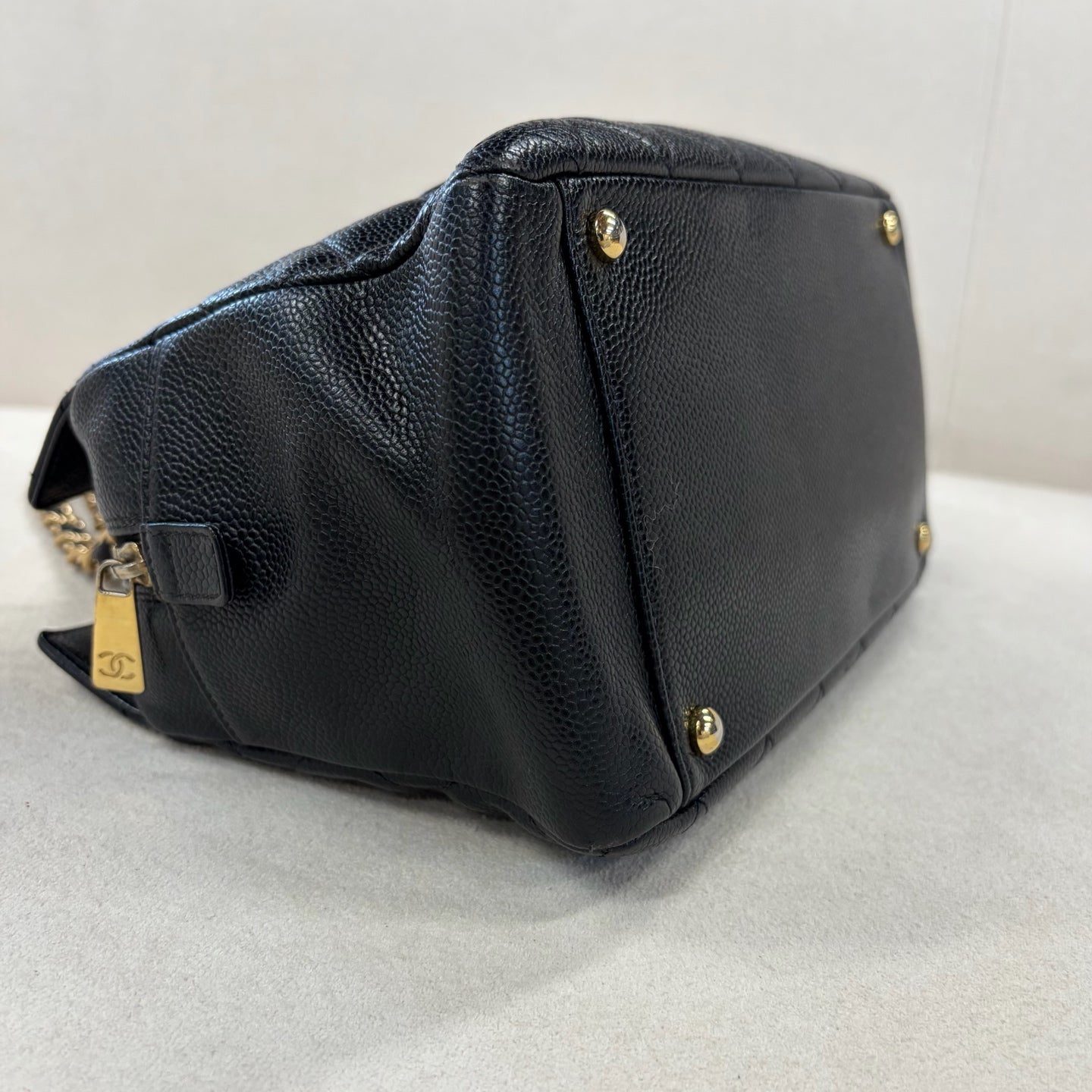 Chanel - Other - Leather - Black - (medium)