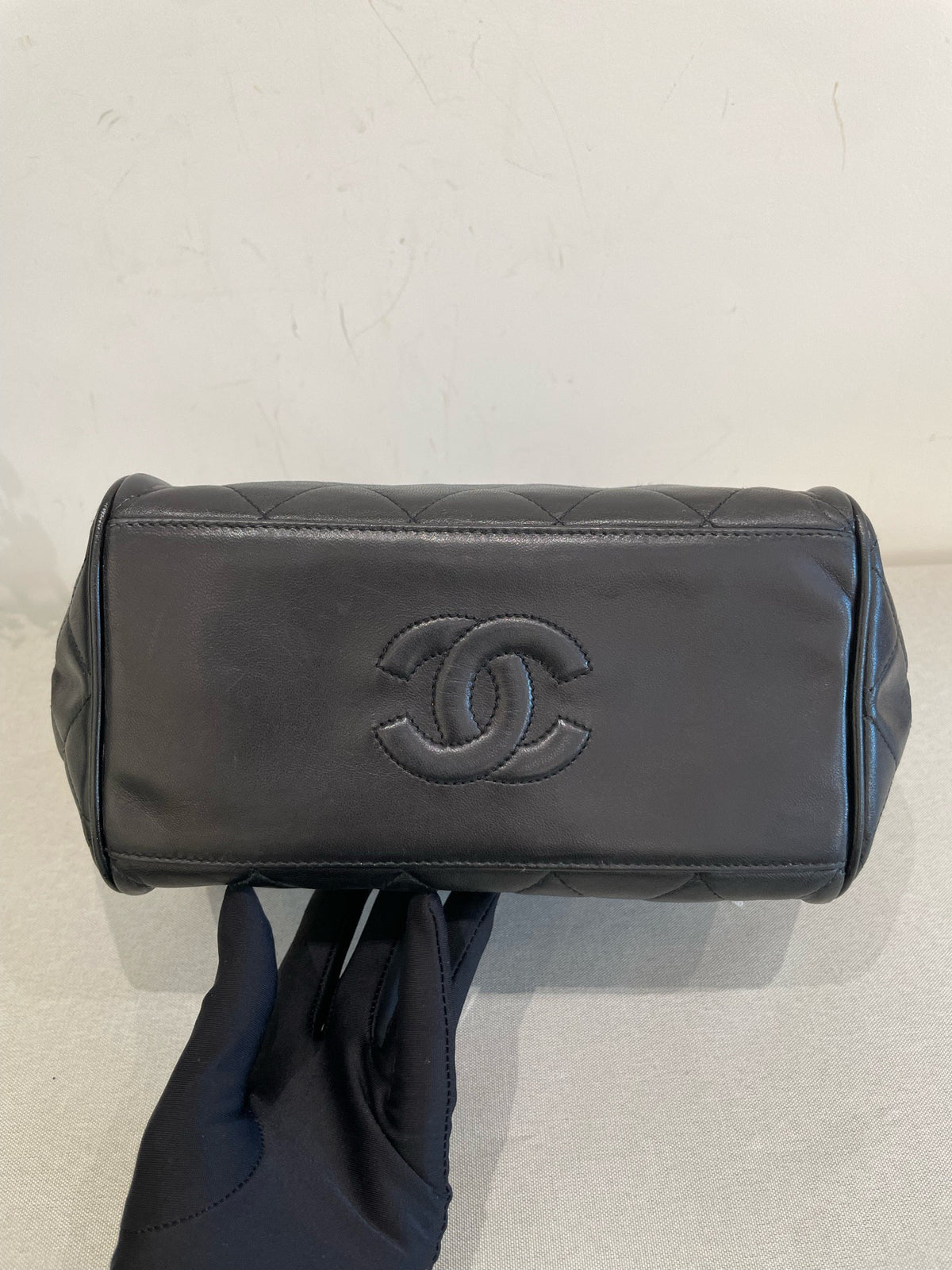 Chanel - Other - Leather - Black - (medium)