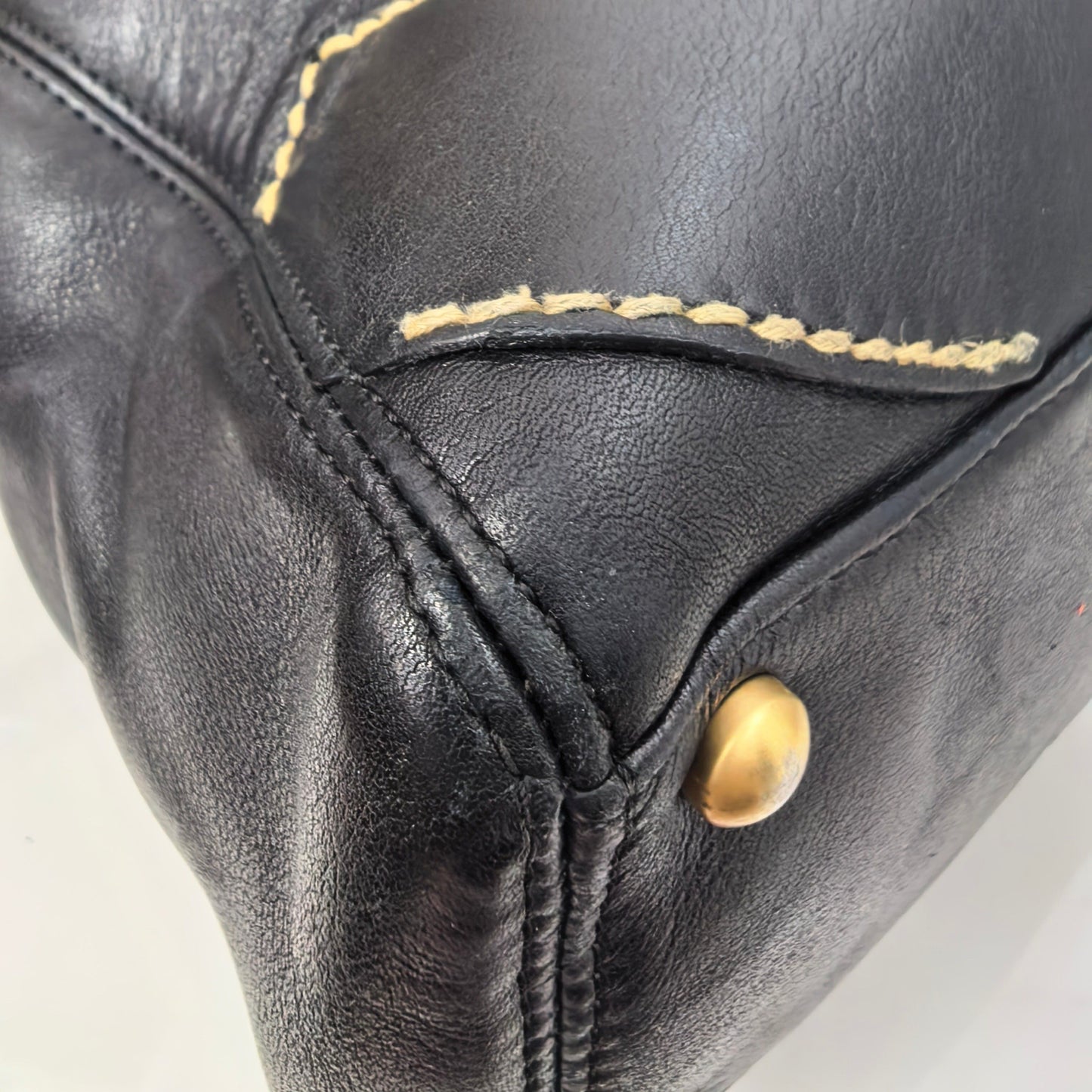 Chanel - Other - Leather - Black - (medium)