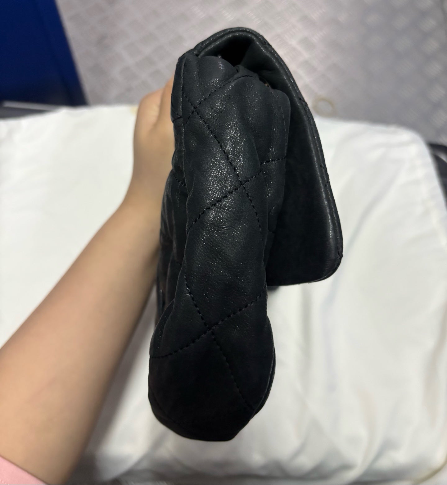 Chanel - Other - Leather - Black - (medium)