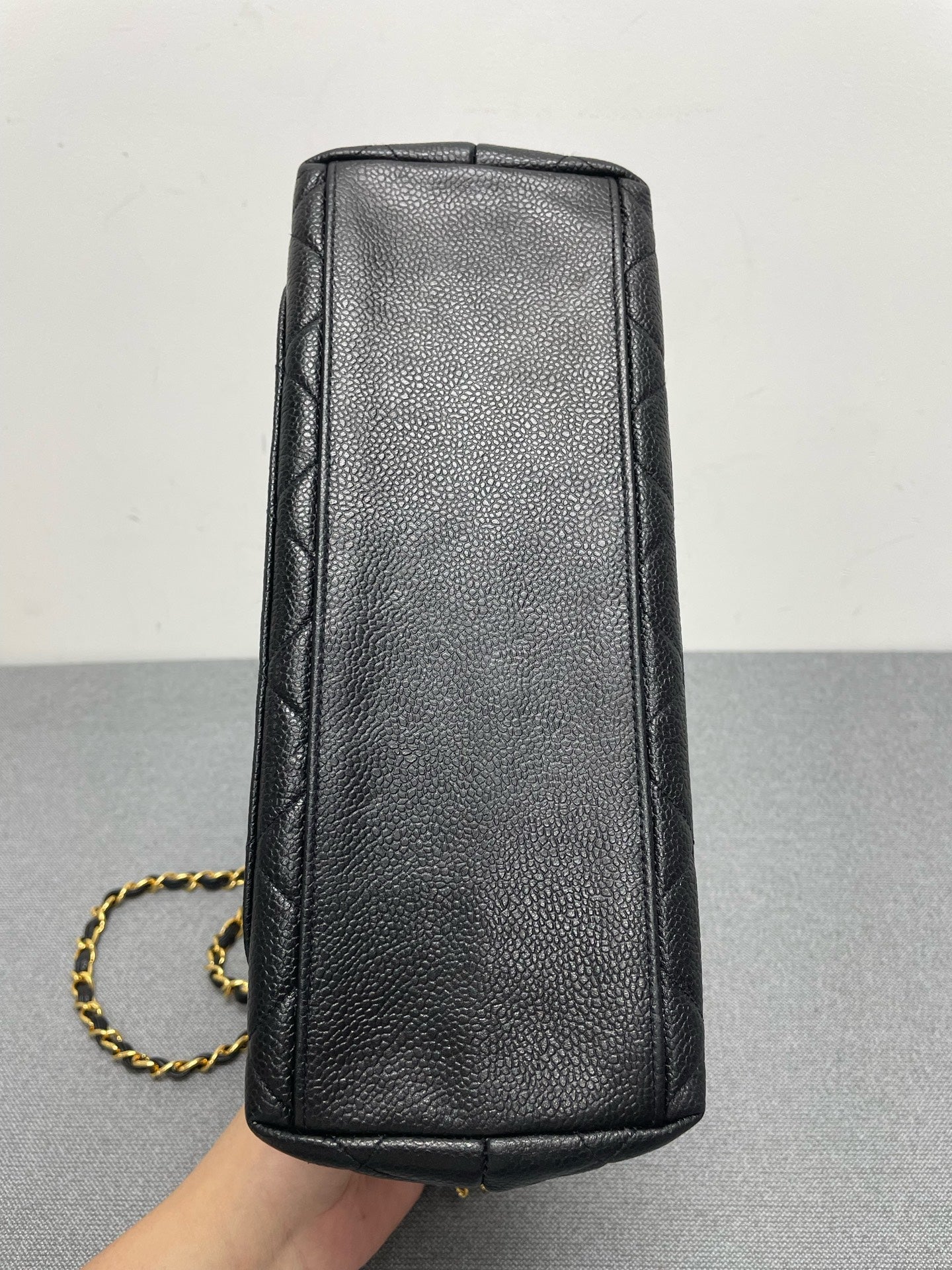 Chanel - Other - Leather - Black - (medium)