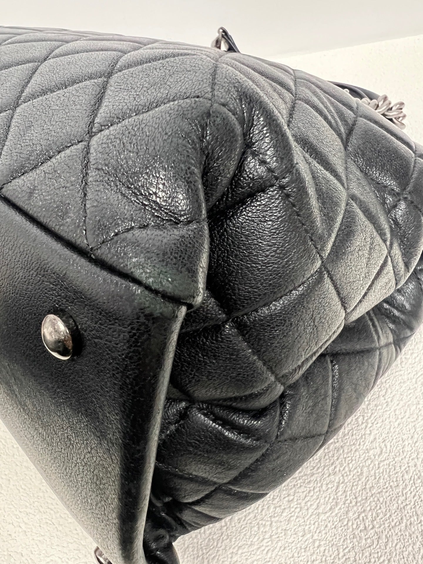 Chanel - Other - Leather - Black - (medium)