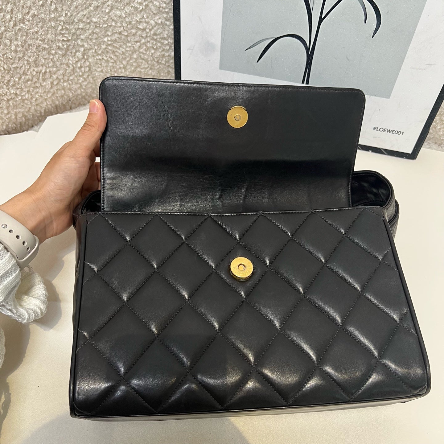 Chanel - Other - Leather - Black - (medium)
