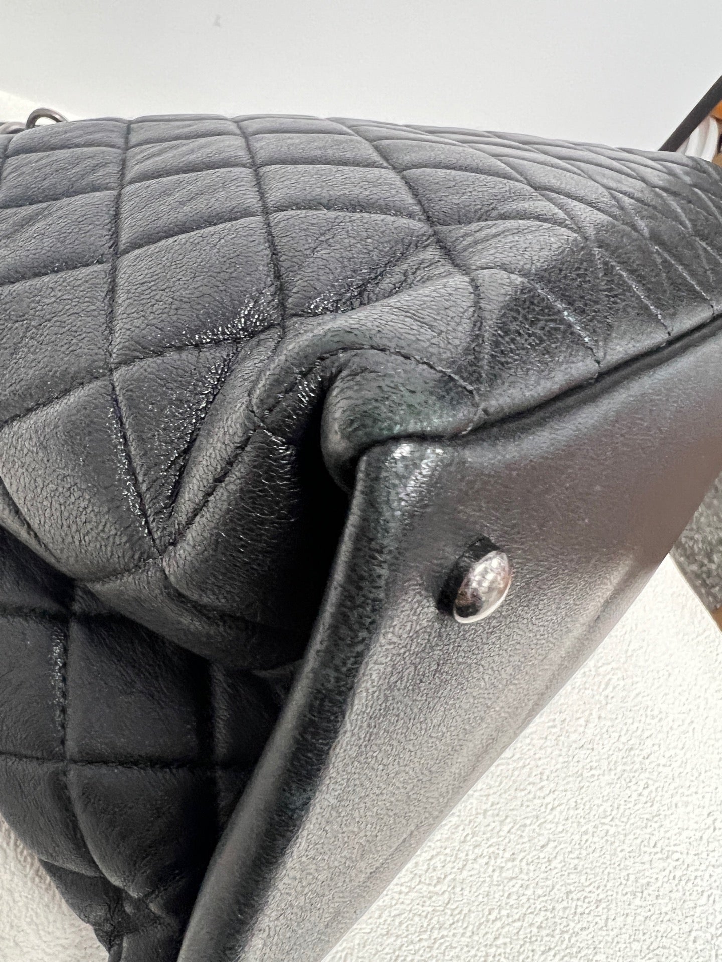 Chanel - Other - Leather - Black - (medium)