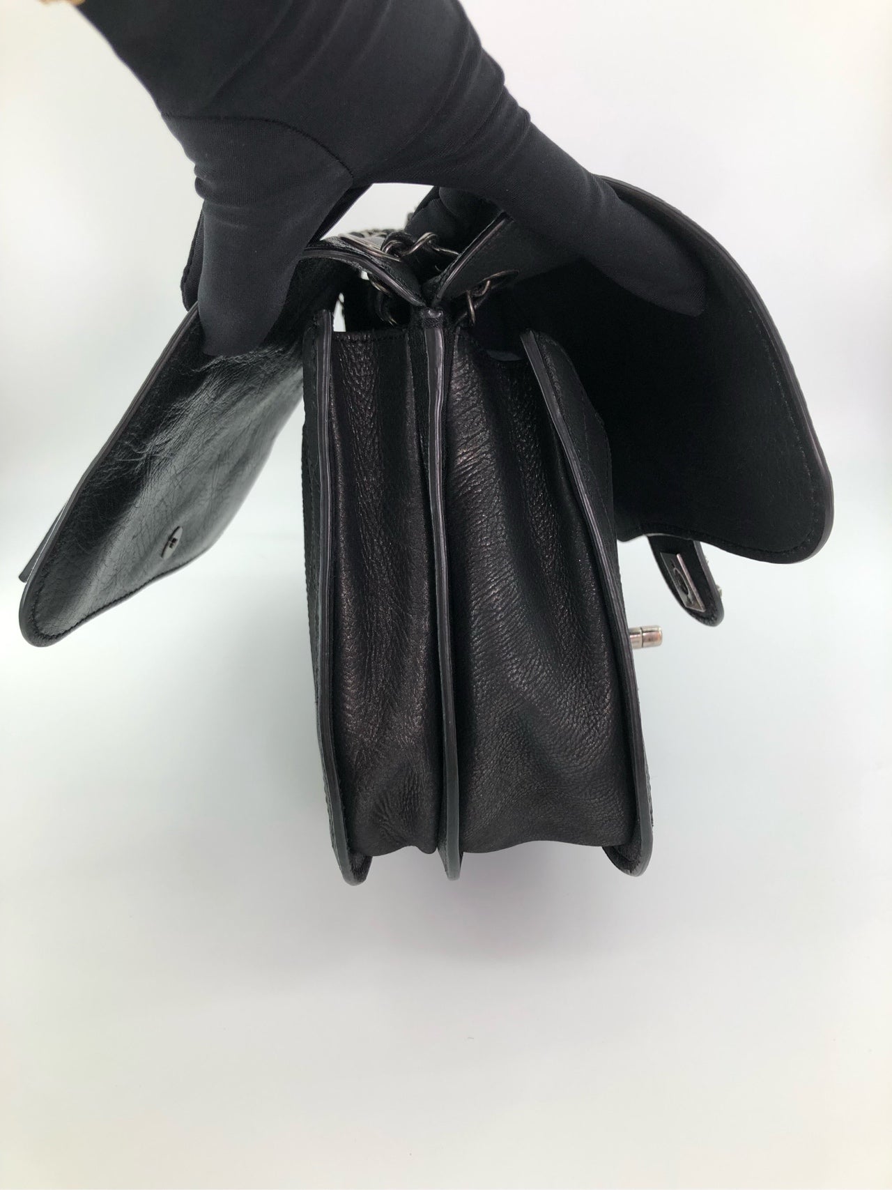 Chanel - Other - Leather - Black - (medium)