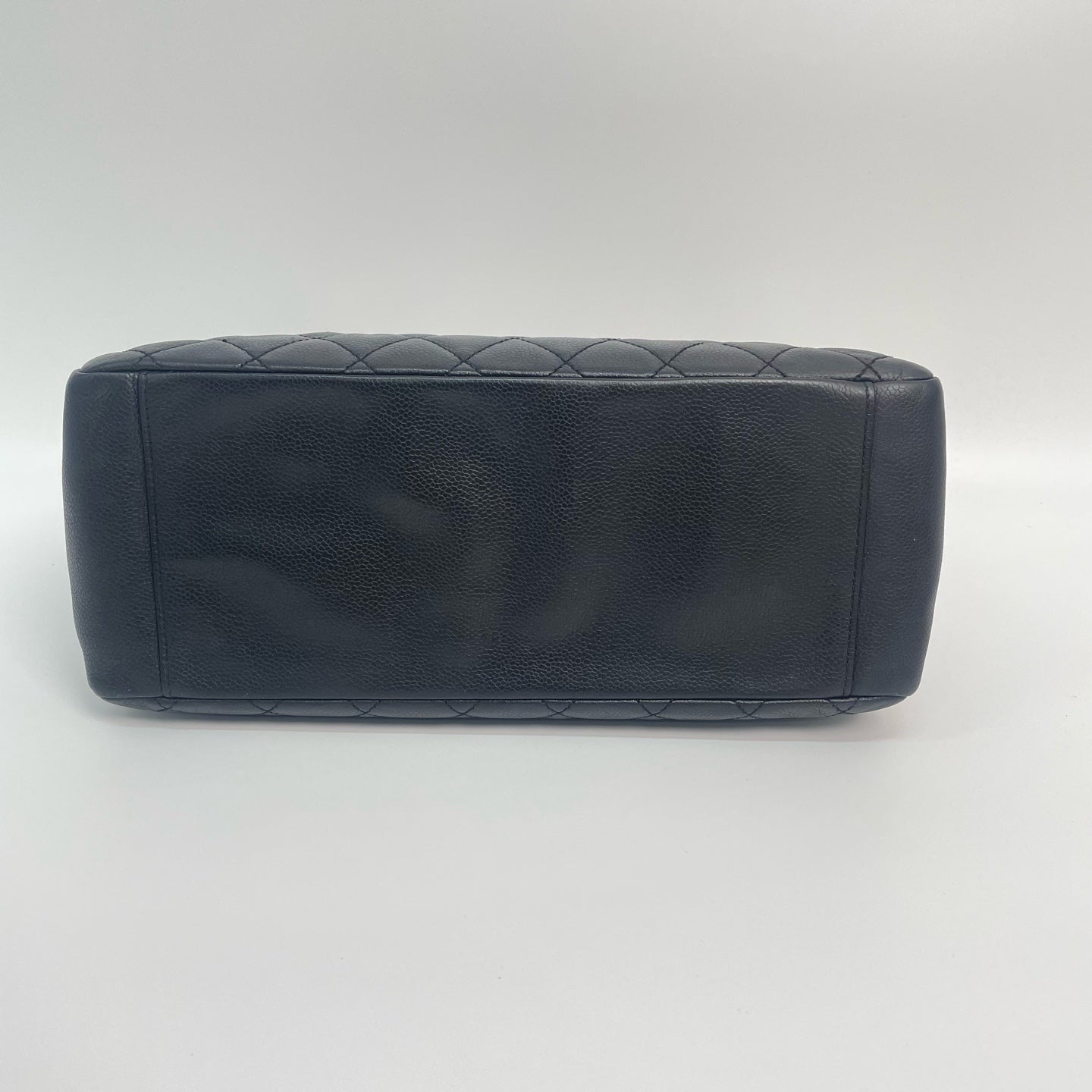 Chanel - Other - Leather - Black - (medium)