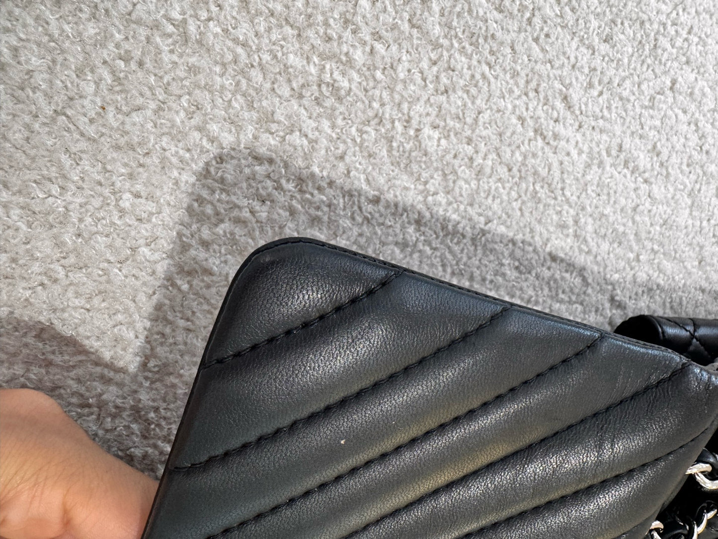 Chanel - Other - Leather - Black - (Medium)