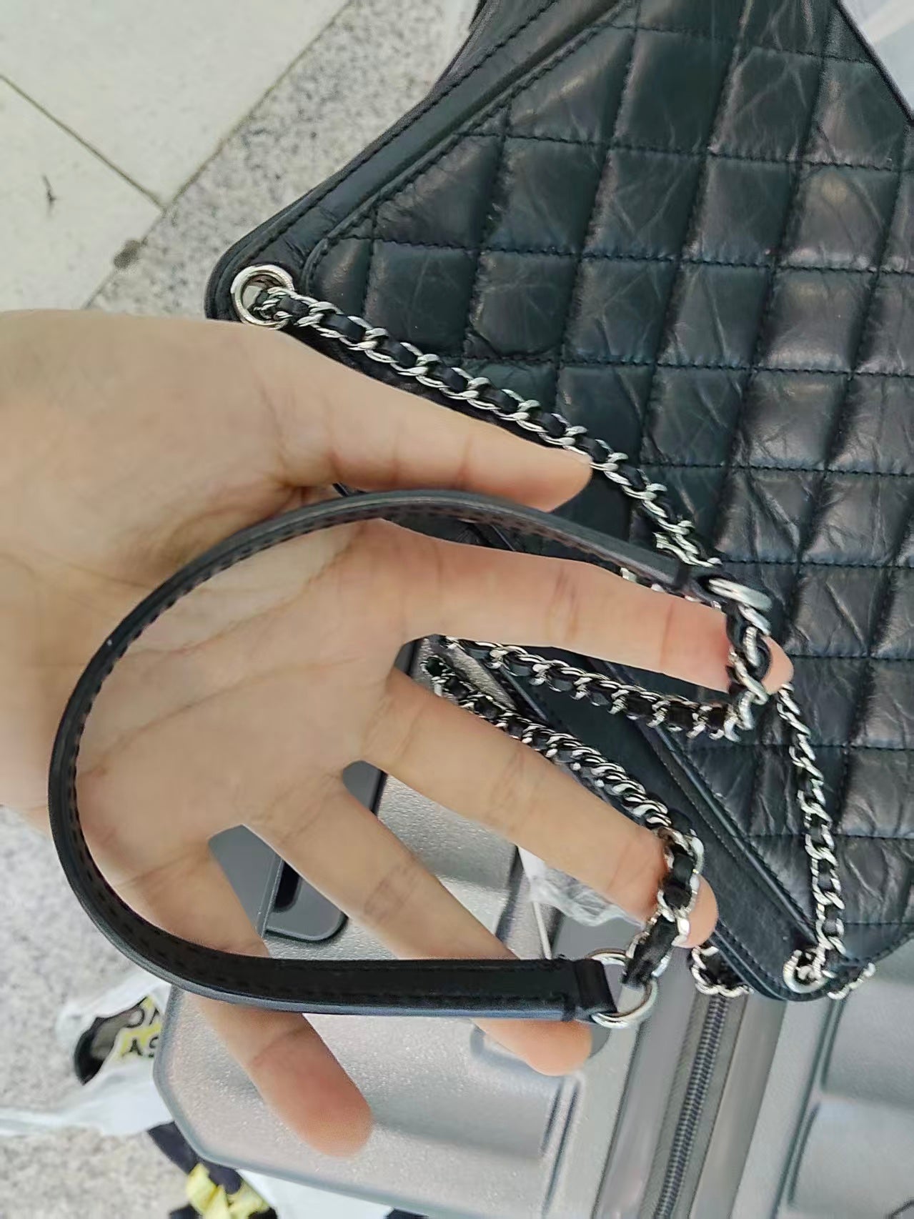 Chanel - Other - Leather - Black - (medium)