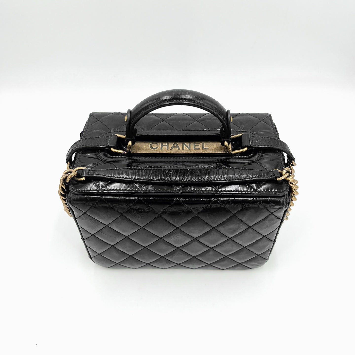 Chanel - Other - Leather - Black - (medium)