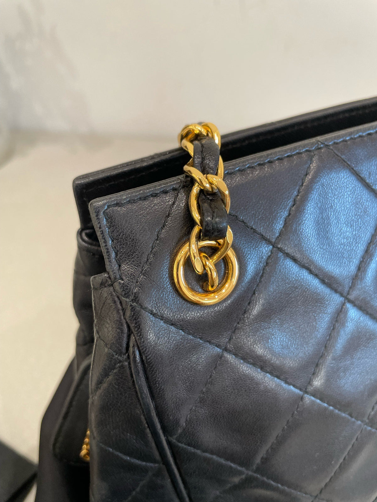 Chanel - Other - Leather - Black - (medium)