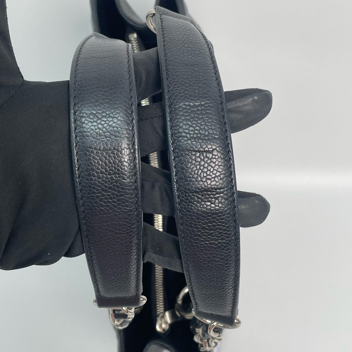 Chanel - Other - Leather - Black - (medium)