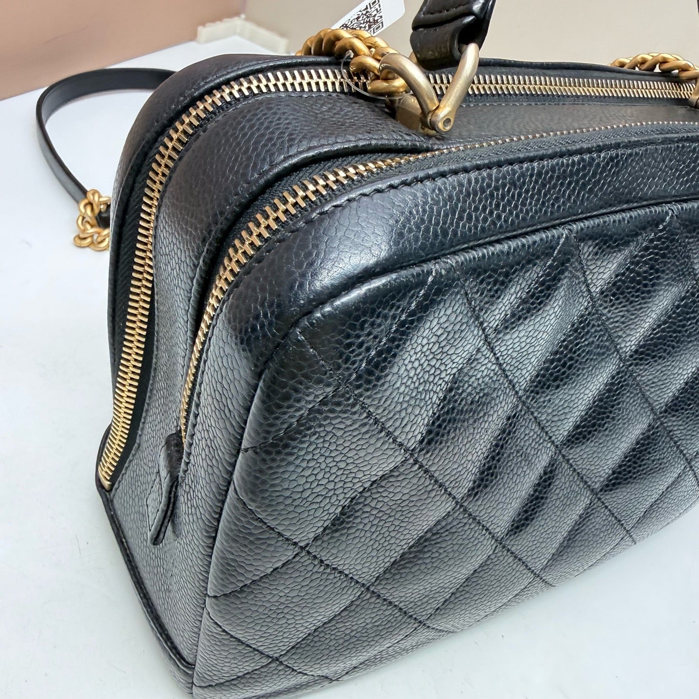 Chanel - Other - Leather - Black - (medium)