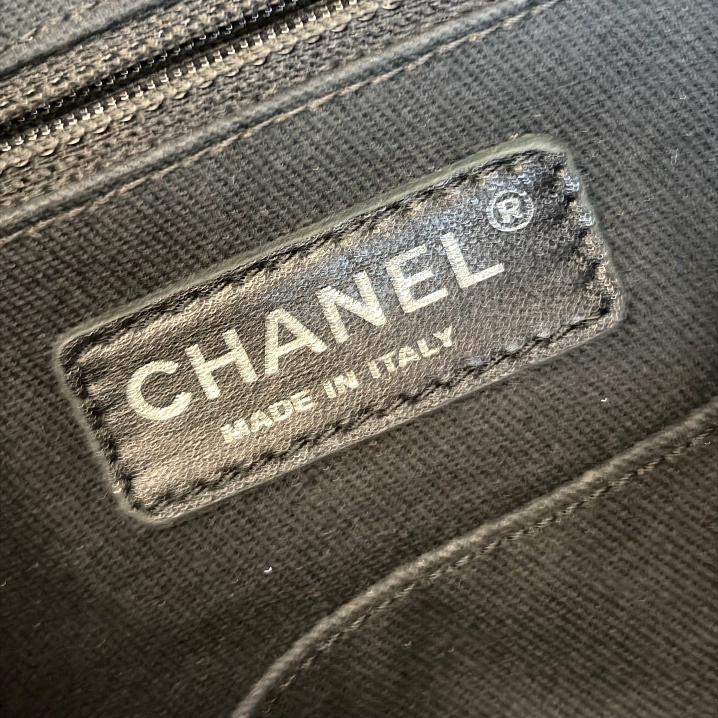 Chanel - Other - Leather - Black - (medium)