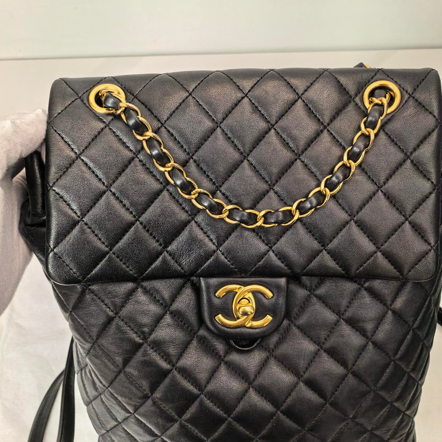 Chanel - Other - Leather - Black - (medium)
